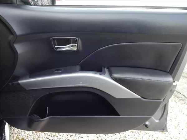 Peugeot 4007 2,2 HDI 115kW 4x4 - foto 31