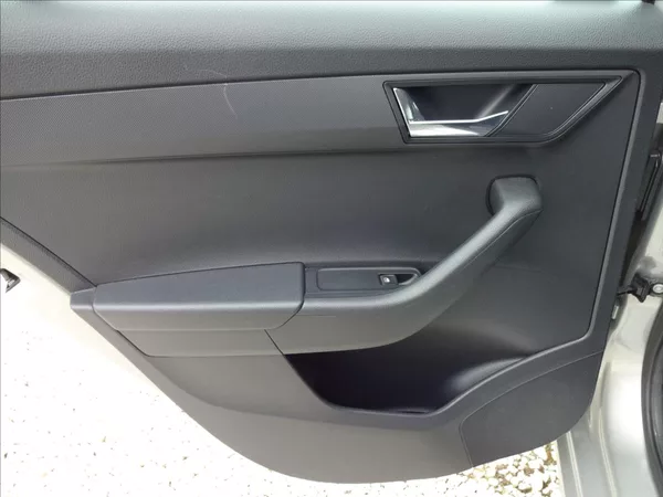Škoda Fabia III 1.0TSI 70 kW STYLE - foto 23