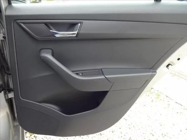 Škoda Fabia III 1.0TSI 70 kW STYLE - foto 28