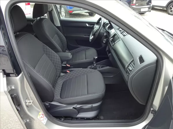 Škoda Fabia III 1.0TSI 70 kW STYLE - foto 29