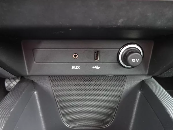 Škoda Fabia III 1.0TSI 70 kW STYLE - foto 37