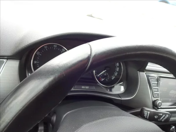 Škoda Fabia III 1.0TSI 70 kW STYLE - foto 39