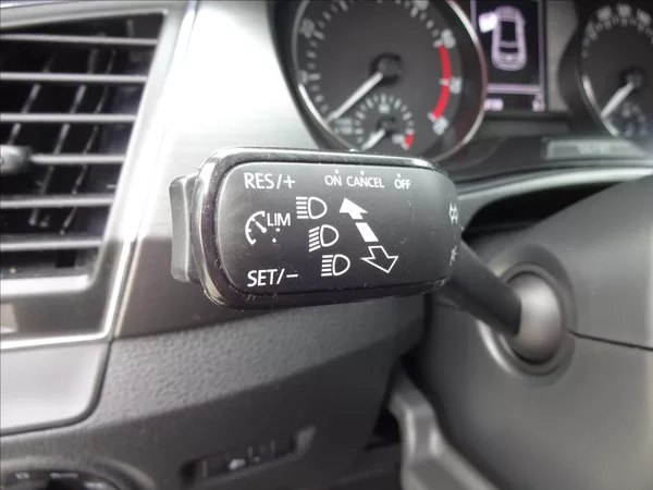 Škoda Fabia III 1.0TSI 70 kW STYLE - foto 42