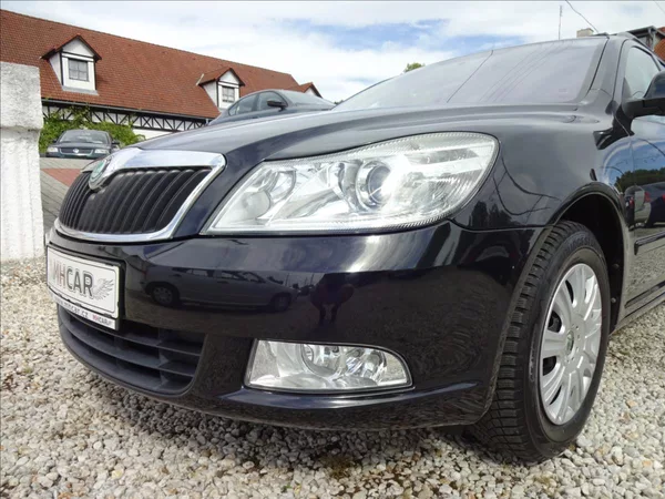 Škoda Octavia II 1,4 TSI 90kW GO MOTORU - foto 12
