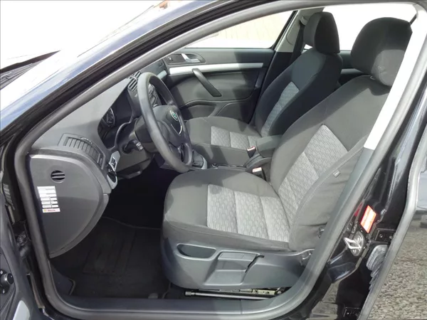 Škoda Octavia II 1,4 TSI 90kW GO MOTORU - foto 16