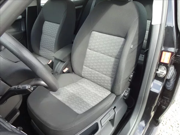 Škoda Octavia II 1,4 TSI 90kW GO MOTORU - foto 17