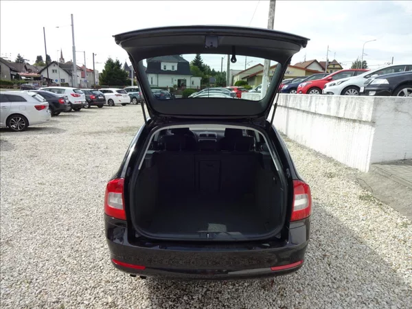 Škoda Octavia II 1,4 TSI 90kW GO MOTORU - foto 24