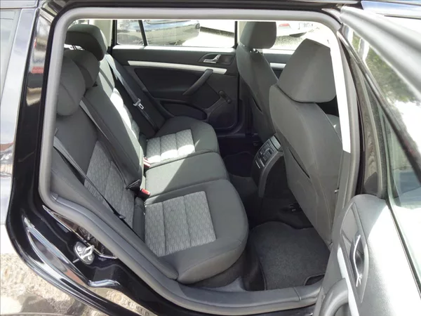 Škoda Octavia II 1,4 TSI 90kW GO MOTORU - foto 26