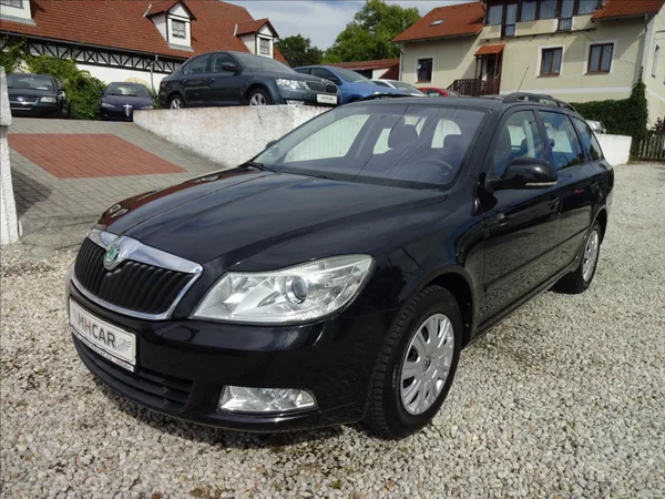 Škoda Octavia II 1,4 TSI 90kW GO MOTORU - foto 3