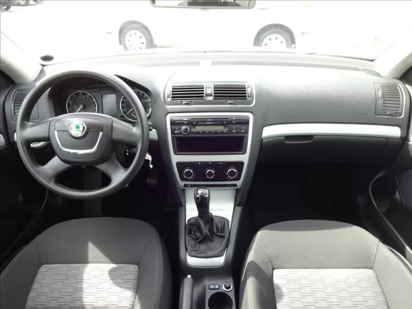 Škoda Octavia II 1,4 TSI 90kW GO MOTORU - foto 32