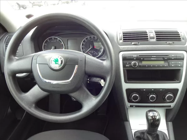 Škoda Octavia II 1,4 TSI 90kW GO MOTORU - foto 33