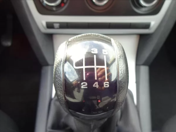 Škoda Octavia II 1,4 TSI 90kW GO MOTORU - foto 36