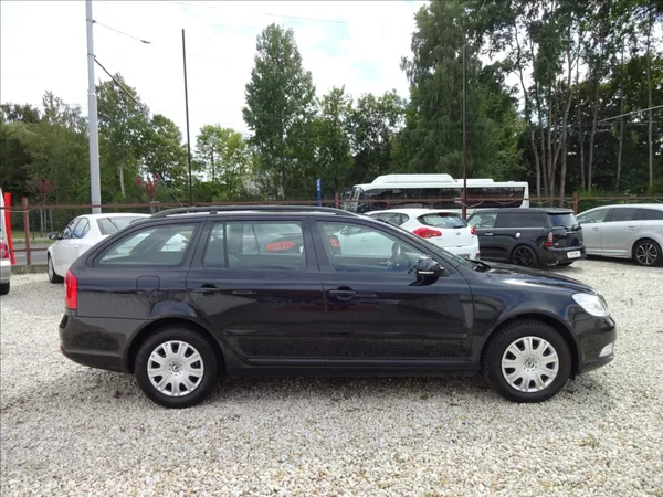 Škoda Octavia II 1,4 TSI 90kW GO MOTORU - foto 8