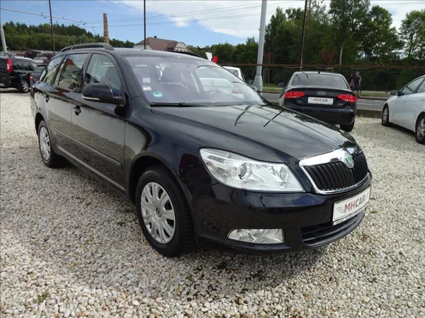 Škoda Octavia II 1,4 TSI 90kW GO MOTORU - foto 9