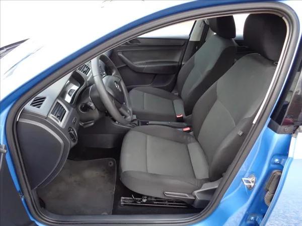 Škoda Rapid 1.2TSI 63 kW - foto 16