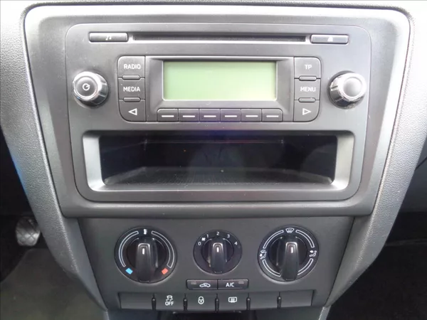 Škoda Rapid 1.2TSI 63 kW - foto 36