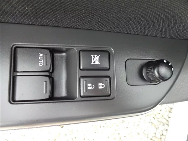 Suzuki Swift 1.2i16V NOVÉ ROZVODY - foto 18