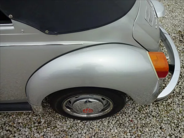 Volkswagen BROUK 1,2 1303 CABRIO - foto 17