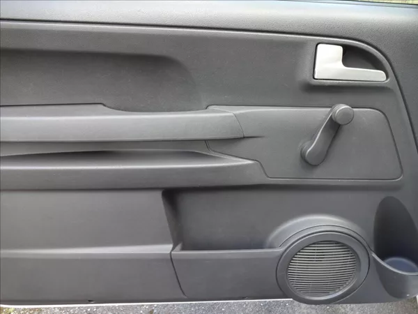 Volkswagen Fox 1,4 TDI 51kW - foto 19