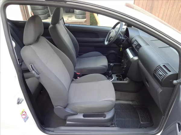 Volkswagen Fox 1,4 TDI 51kW - foto 21
