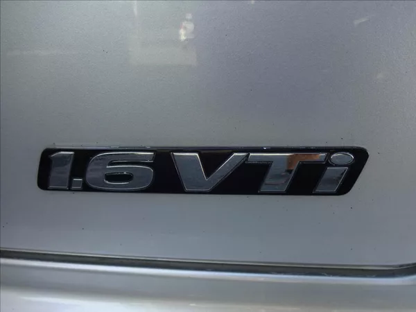 Honda Civic 1,6VTI 118kW - foto 27