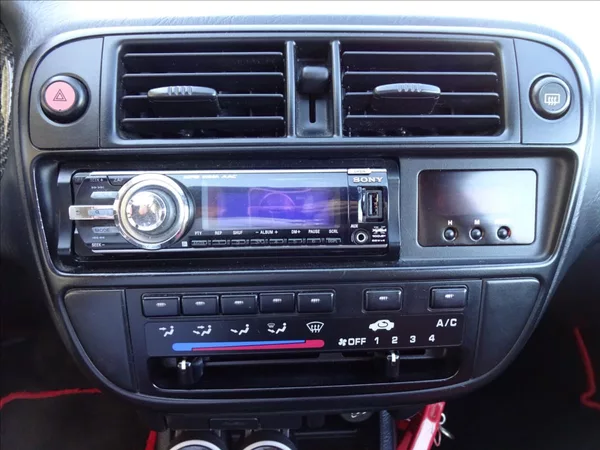 Honda Civic 1,6VTI 118kW - foto 37
