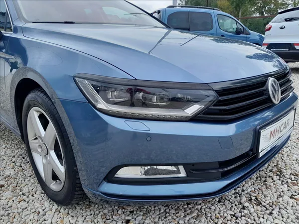 Volkswagen Passat Variant 2.0 TDI 110KW - foto 11