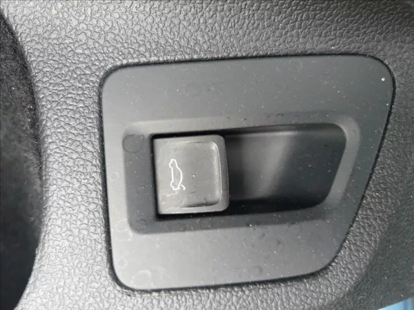 Volkswagen Passat Variant 2.0 TDI 110KW - foto 22