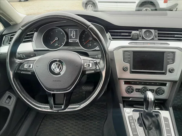 Volkswagen Passat Variant 2.0 TDI 110KW - foto 38