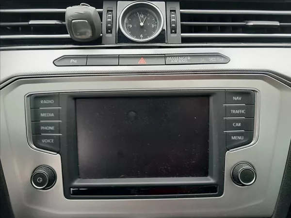 Volkswagen Passat Variant 2.0 TDI 110KW - foto 39