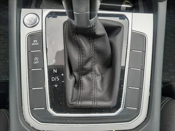 Volkswagen Passat Variant 2.0 TDI 110KW - foto 43