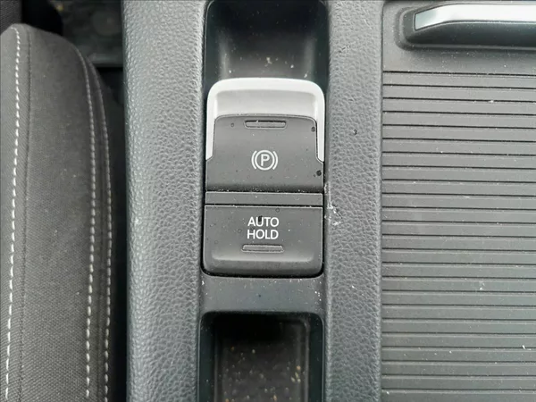 Volkswagen Passat Variant 2.0 TDI 110KW - foto 44