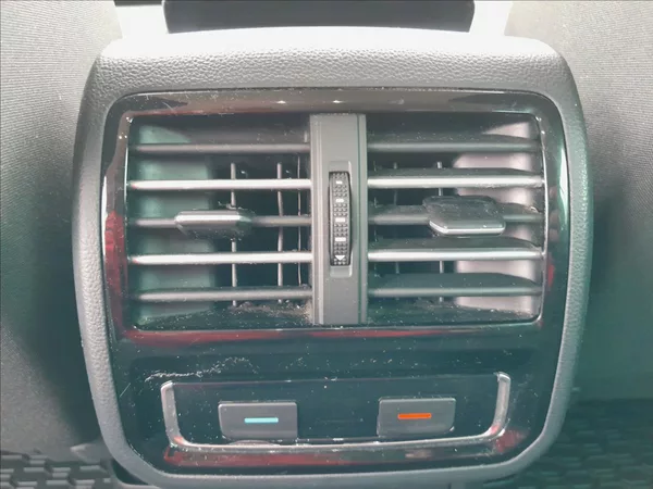 Volkswagen Passat Variant 2.0 TDI 110KW - foto 45