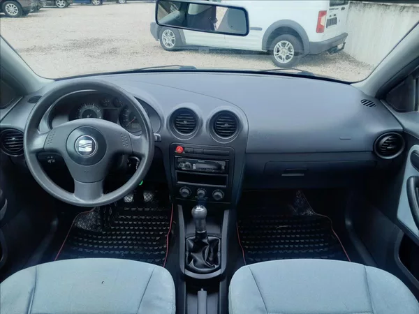 Seat Ibiza 1,4i16V - foto 33