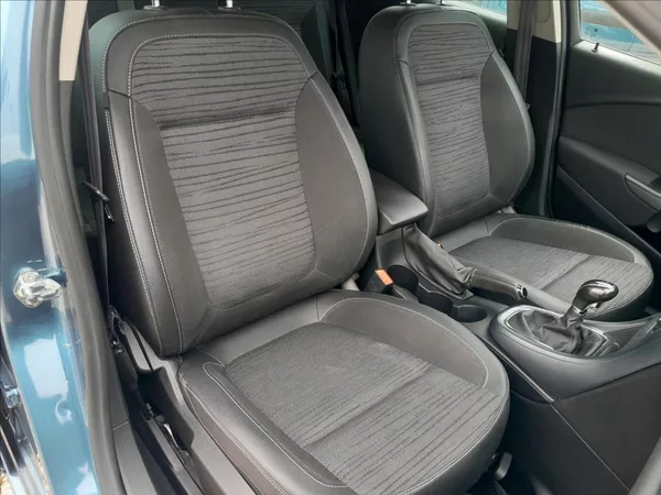 Opel Astra 1,6 TDCI 100kW SPORTS TOURER - foto 30