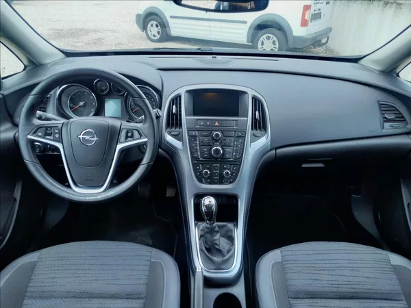 Opel Astra 1,6 TDCI 100kW SPORTS TOURER - foto 33