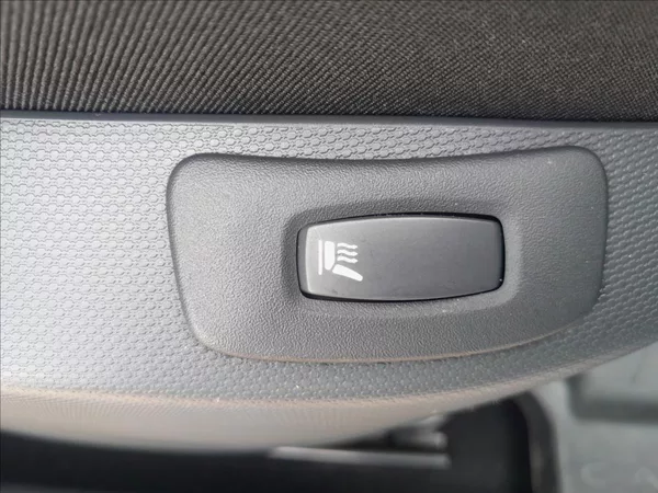Renault Captur 1,2TCe 88kW AUTOMAT - foto 30