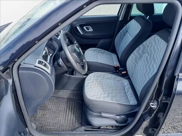 Škoda Fabia II 1.2 i 51kW KOMBI - foto 16