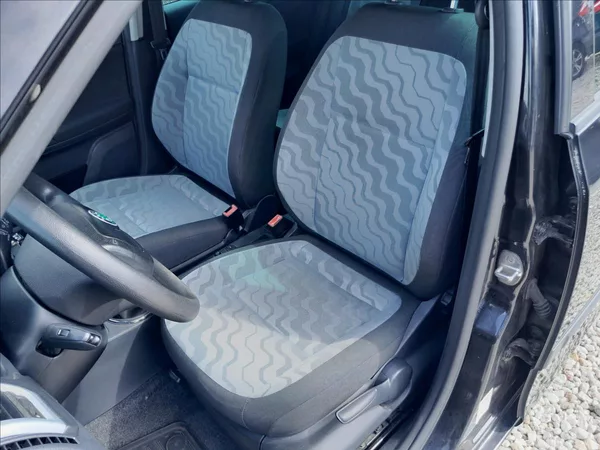 Škoda Fabia II 1.2 i 51kW KOMBI - foto 17