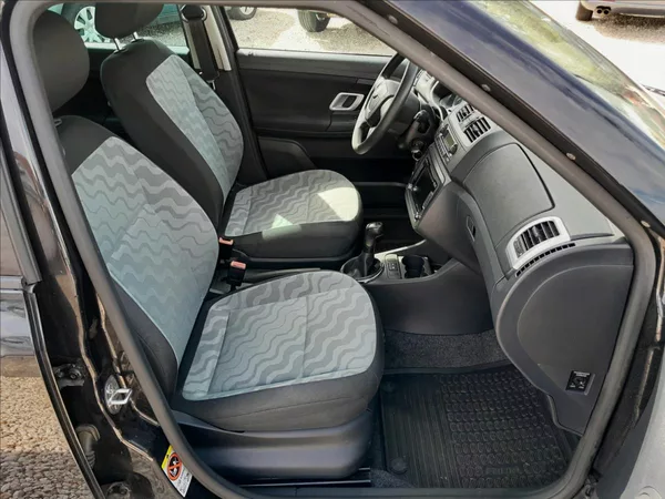 Škoda Fabia II 1.2 i 51kW KOMBI - foto 29