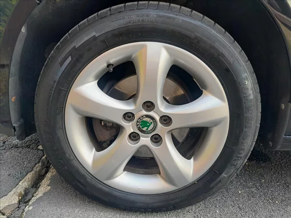 Škoda Fabia II 1.2 i 51kW KOMBI - foto 41