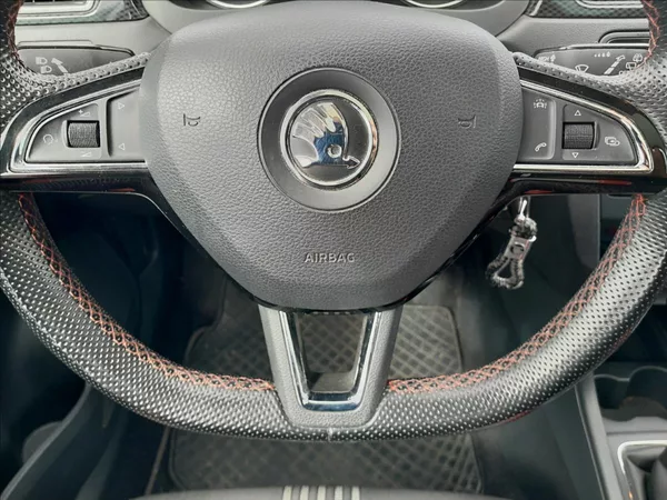 Škoda Rapid 1.2 TSi 81kW MONTE CARLO - foto 39