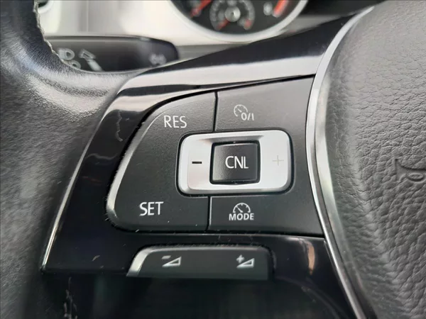 Volkswagen Golf VII 1,2 TSI 81kW LOUNGE - foto 44