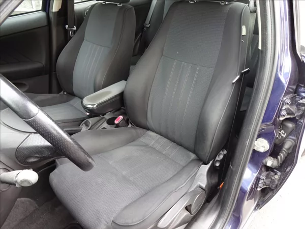Alfa Romeo 147 1,9 JTD 110kW - foto 17
