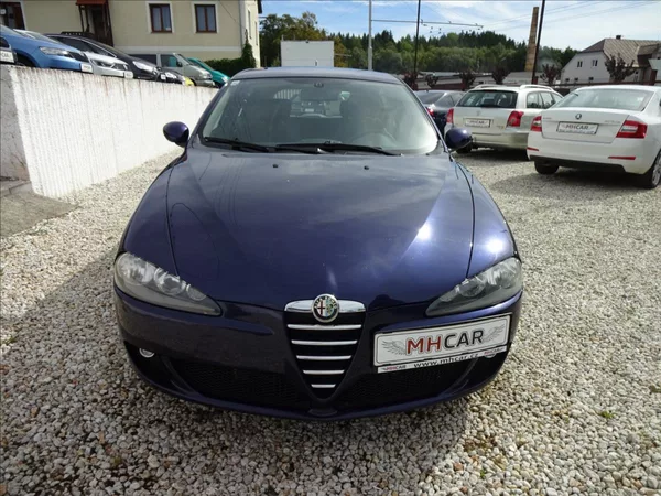 Alfa Romeo 147 1,9 JTD 110kW - foto 2