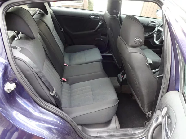 Alfa Romeo 147 1,9 JTD 110kW - foto 24