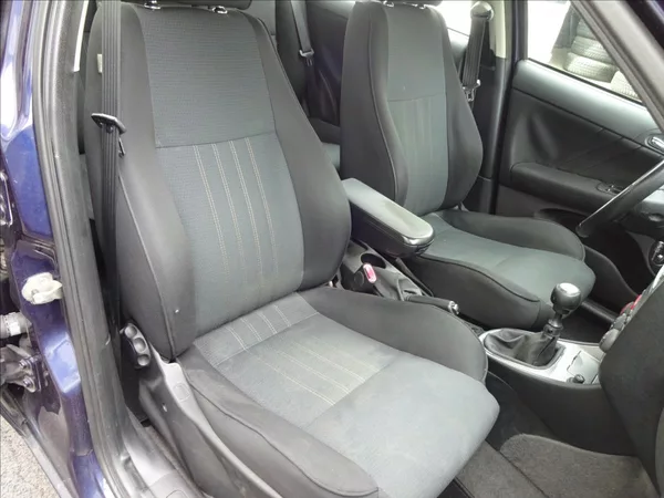 Alfa Romeo 147 1,9 JTD 110kW - foto 28