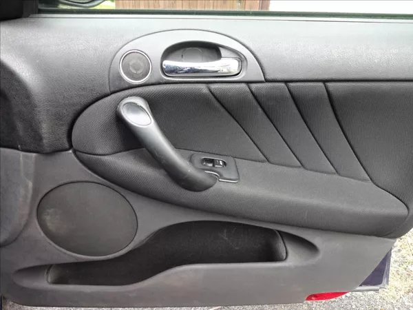 Alfa Romeo 147 1,9 JTD 110kW - foto 29