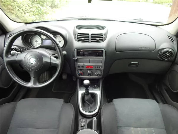 Alfa Romeo 147 1,9 JTD 110kW - foto 31