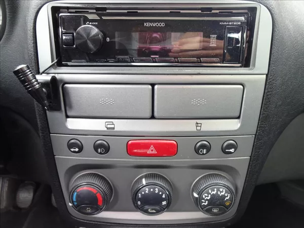 Alfa Romeo 147 1,9 JTD 110kW - foto 33